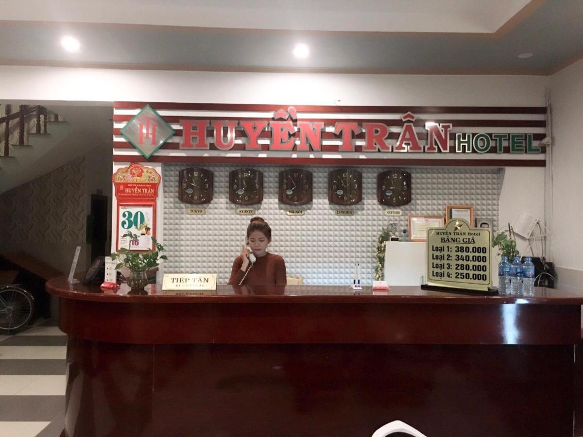 Huyen Tran Hotel カントー エクステリア 写真