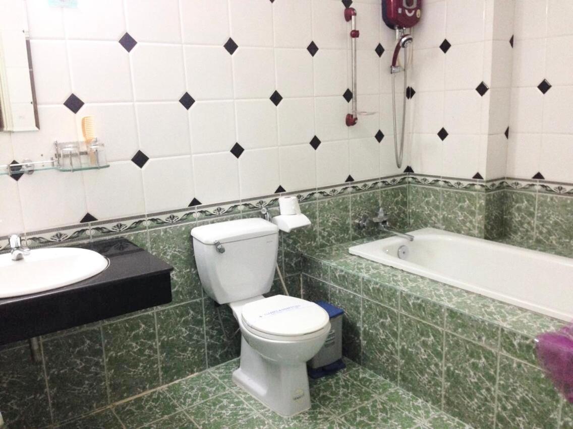 Huyen Tran Hotel カントー エクステリア 写真